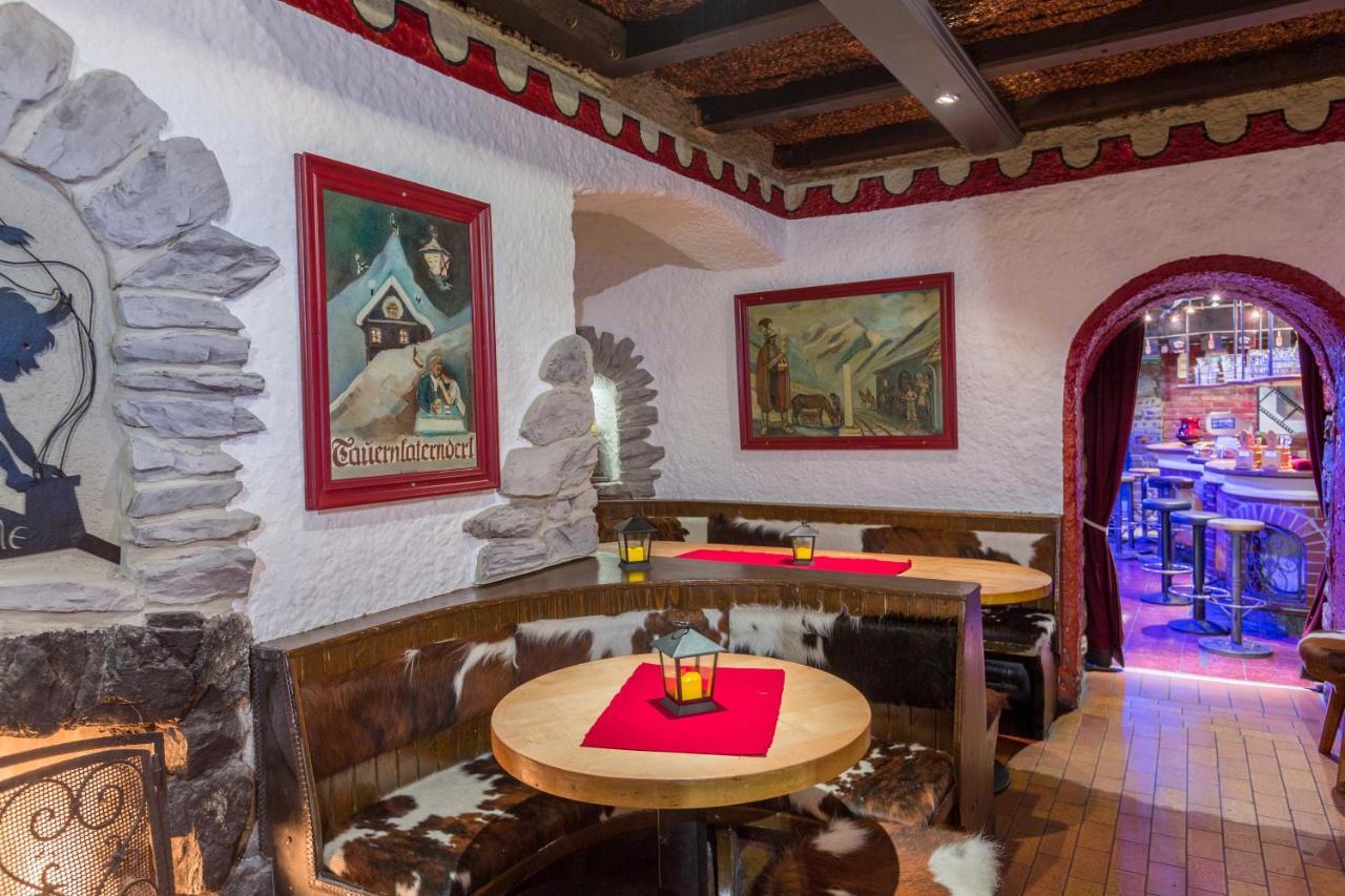 Party Hotel Taverne Obertauern Exterior photo